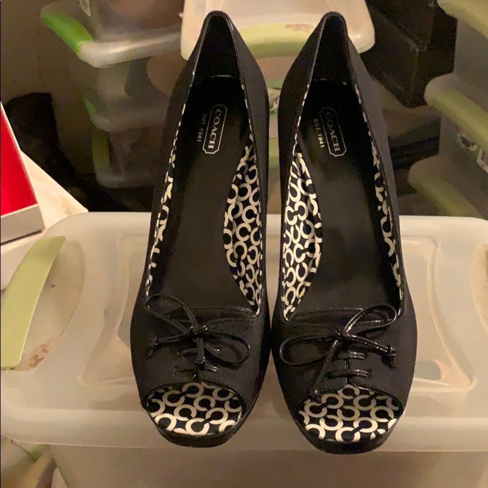 Black shoes